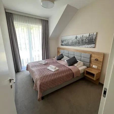 Czarna Gora 140 Apartman 4*